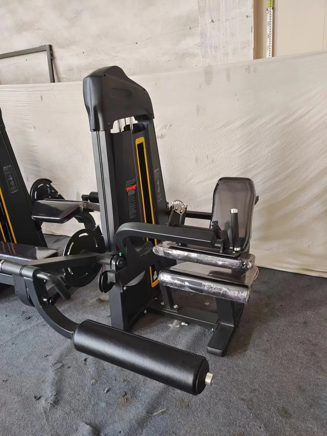 Attrezzatura per il fitness da - Home Gym Leg Extension recensione e prezzo